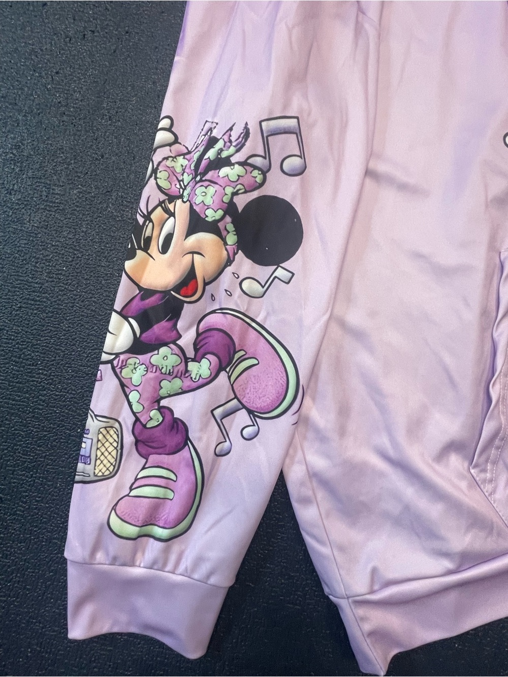 Lilac Minnie Mouse Graphic Hoodie with front pocket. Missing hoodie string. XXL - Picture 3 of 7